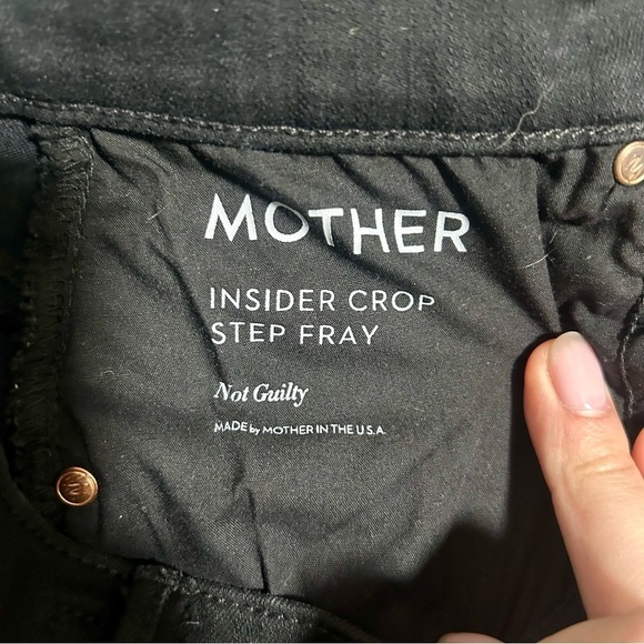 Mother The Insider Crop Step Fray Jeans in Not Guilty Black sz 26 - Picture 6 of 7